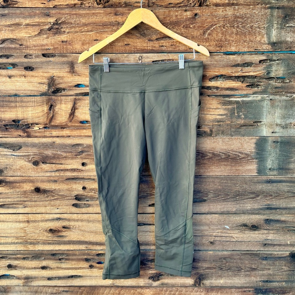 LULULEMON | Olive Green Cropped Leggings 8